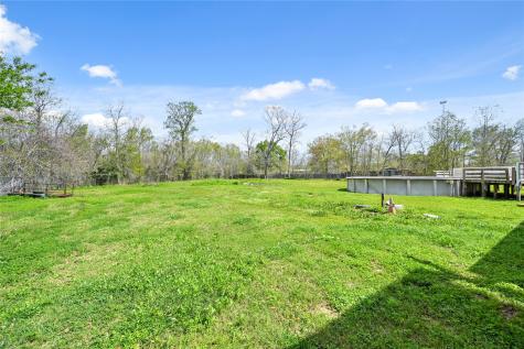 74 County Road 4400 Dayton TX 77535