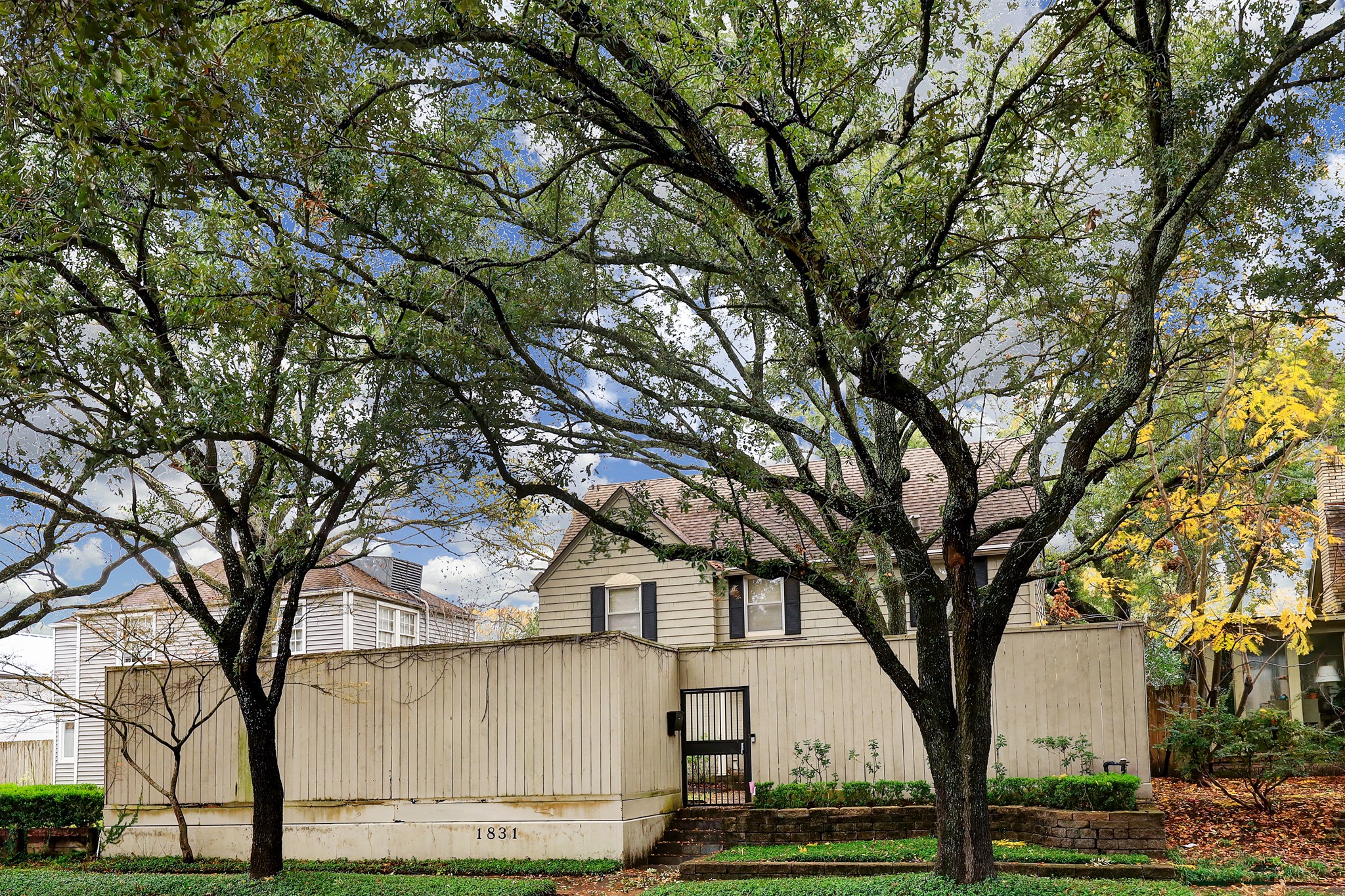 1831 Bissonnet Street Houston TX 77005