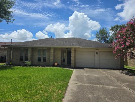 3827 Pecan Circle La Porte TX 77571