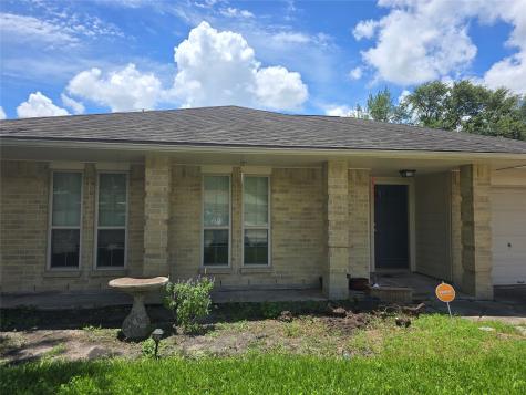 3827 Pecan Circle La Porte TX 77571