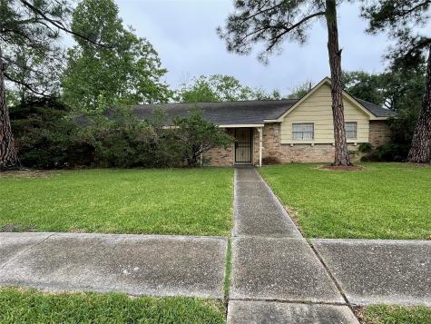 6046 Ludington Drive Houston TX 77035