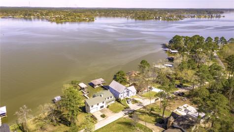 548 Lakefront Drive Onalaska TX 77360
