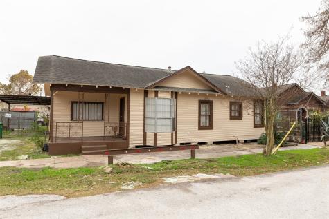 1302 Ryon Street Houston TX 77009