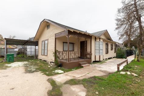 1302 Ryon Street Houston TX 77009