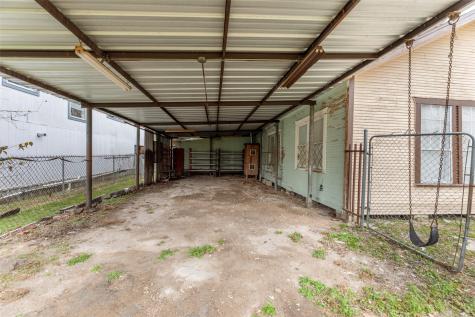 1302 Ryon Street Houston TX 77009
