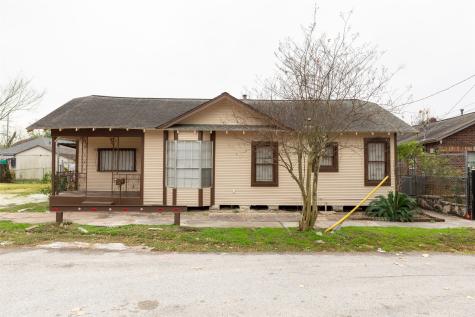 1302 Ryon Street Houston TX 77009