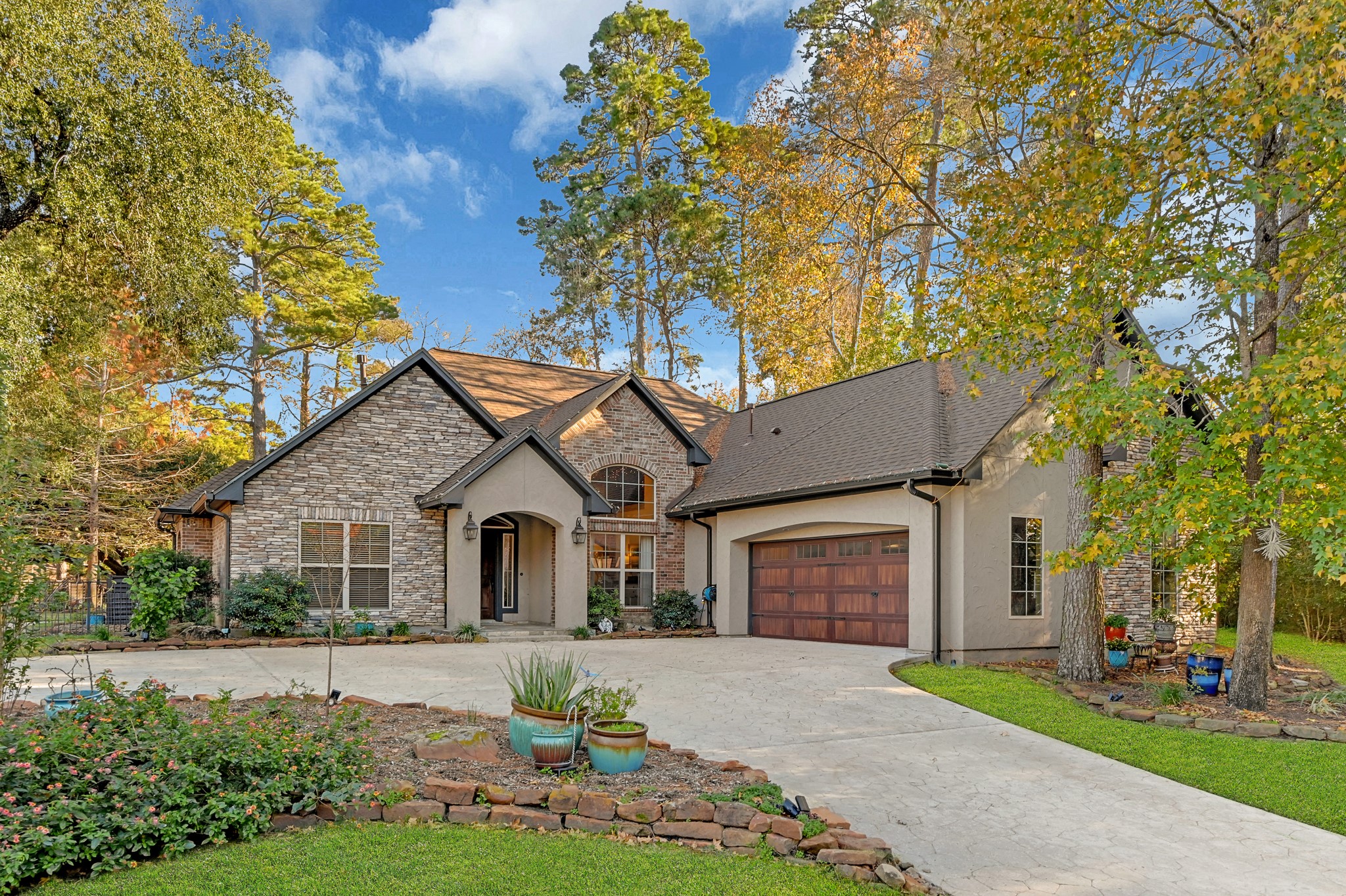119 Springs Edge Drive Montgomery TX 77356