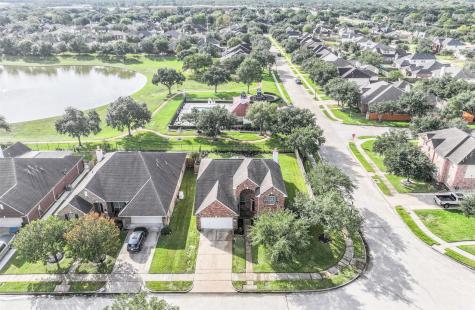 4816 Chaperel Drive Pearland TX 77584