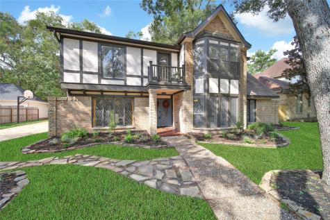 5215 Windy Lake Drive Kingwood TX 77345