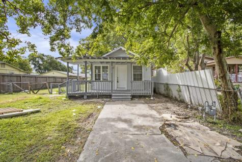 4718 Palmetto Street Bacliff TX 77518