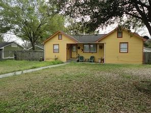 527 Hohldale Street Houston TX 77091