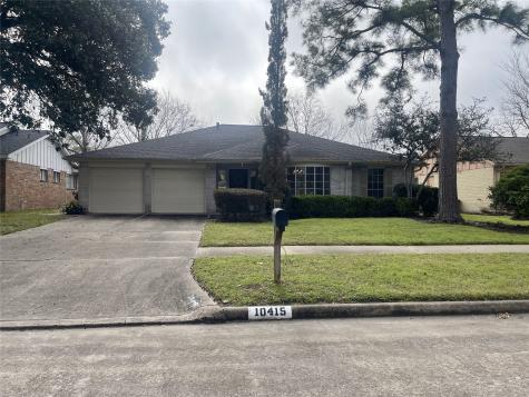10415 Huntington Wood Drive Houston TX 77099
