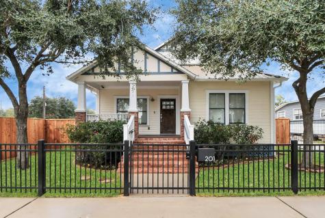 201 Archer Street Houston TX 77009