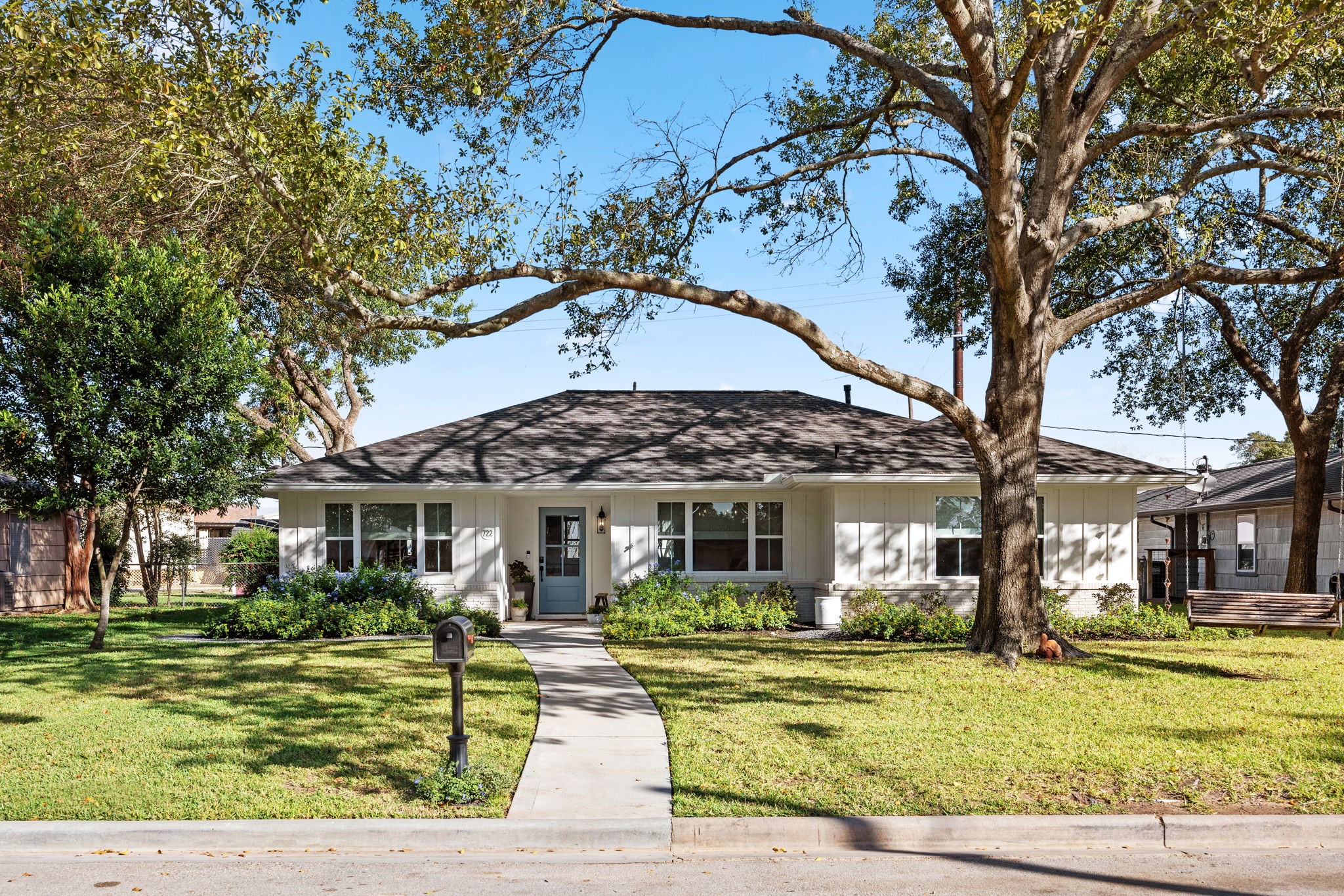 722 Barbara Street Tomball TX 77375