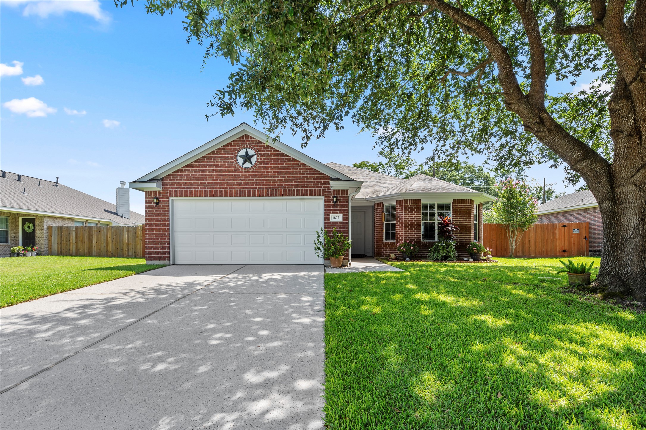 1872 Redwood Lane Dayton TX 77535