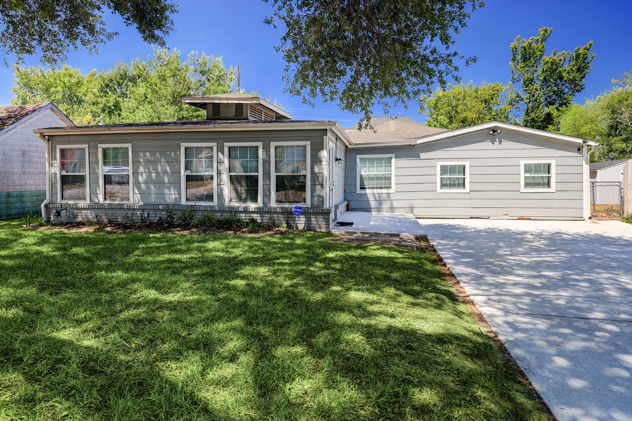 6618 Burkett Street Houston TX 77021