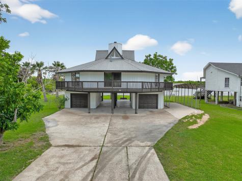 110 Bayou Drive Baytown TX 77520