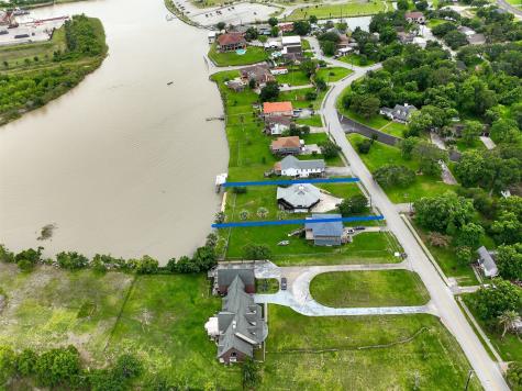 110 Bayou Drive Baytown TX 77520