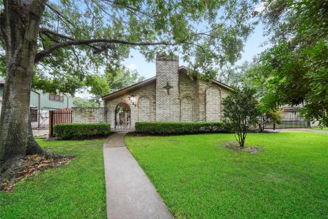 2727 Bernadette Lane Houston TX 77043