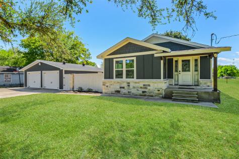 5012-1/2 Farmer Road Alvin TX 77511