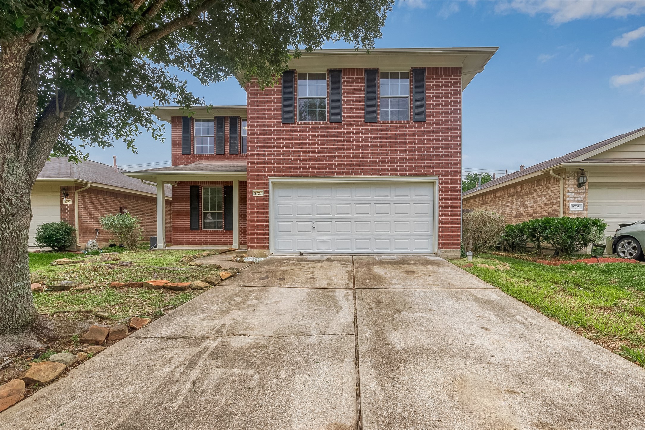 9727 Fieldbloom Lane Sugar Land TX 77498