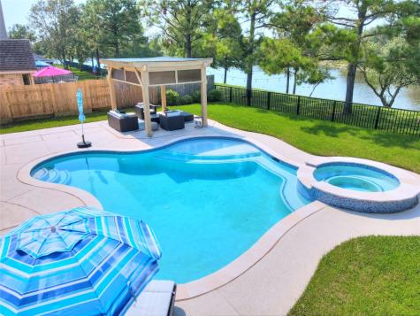 11609 Waterwood Court Pearland TX 77584