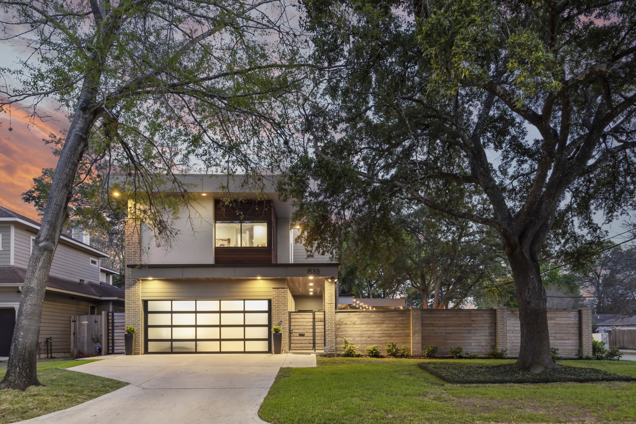 1533 Woodcrest Drive Houston TX 77018