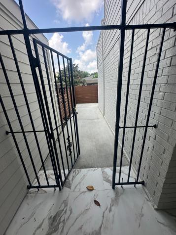 10739 Boardwalk Street Houston TX 77042