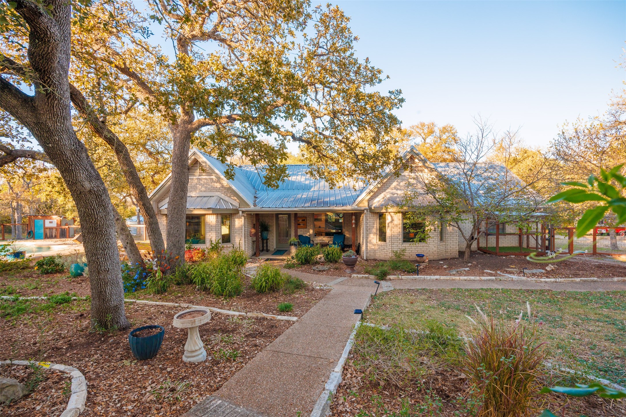 121 Camino Derecho Wimberley TX 78676
