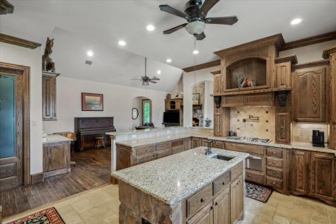 450 Private Road 5815 Grand Saline TX 75140