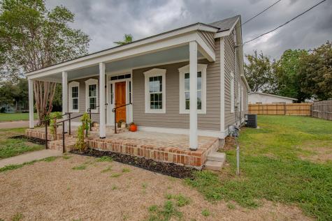 302 E Power Avenue Victoria TX 77901