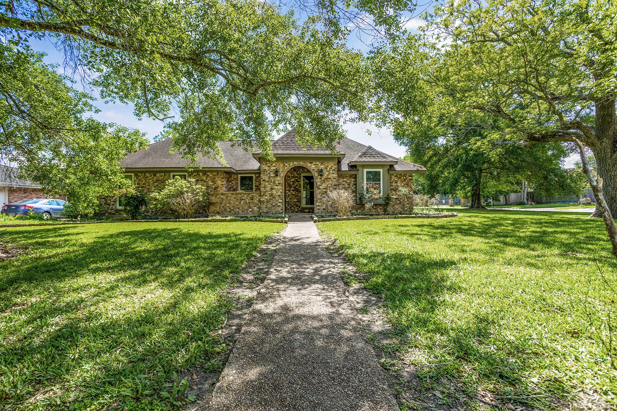 802 Penn Drive Friendswood TX 77546