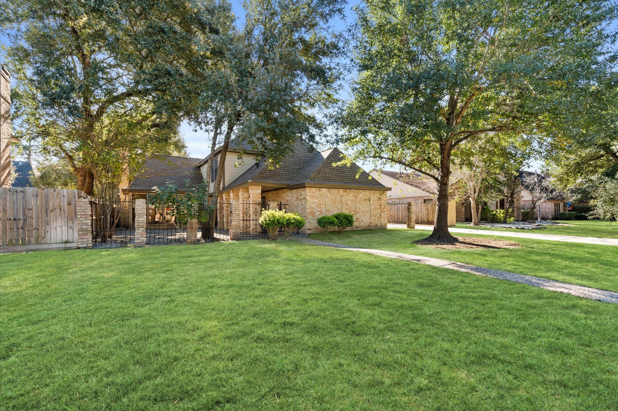 3207 Aspen Bend Drive Houston TX 77068