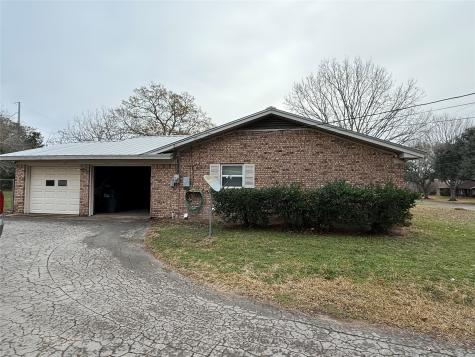 224 Tait Street Columbus TX 78934