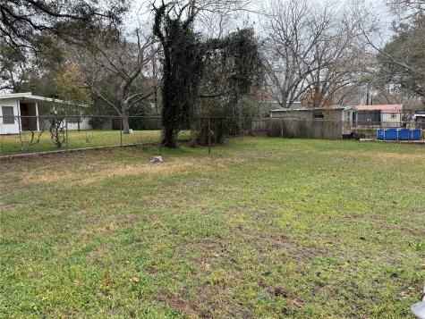 224 Tait Street Columbus TX 78934