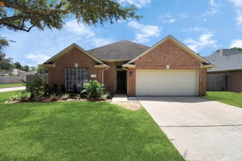 121 Briarwood Court League City TX 77573