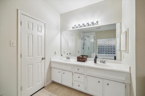 15907 Chart House Court Houston TX 77044