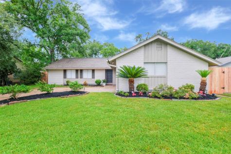 4511 Ravine Drive Friendswood TX 77546