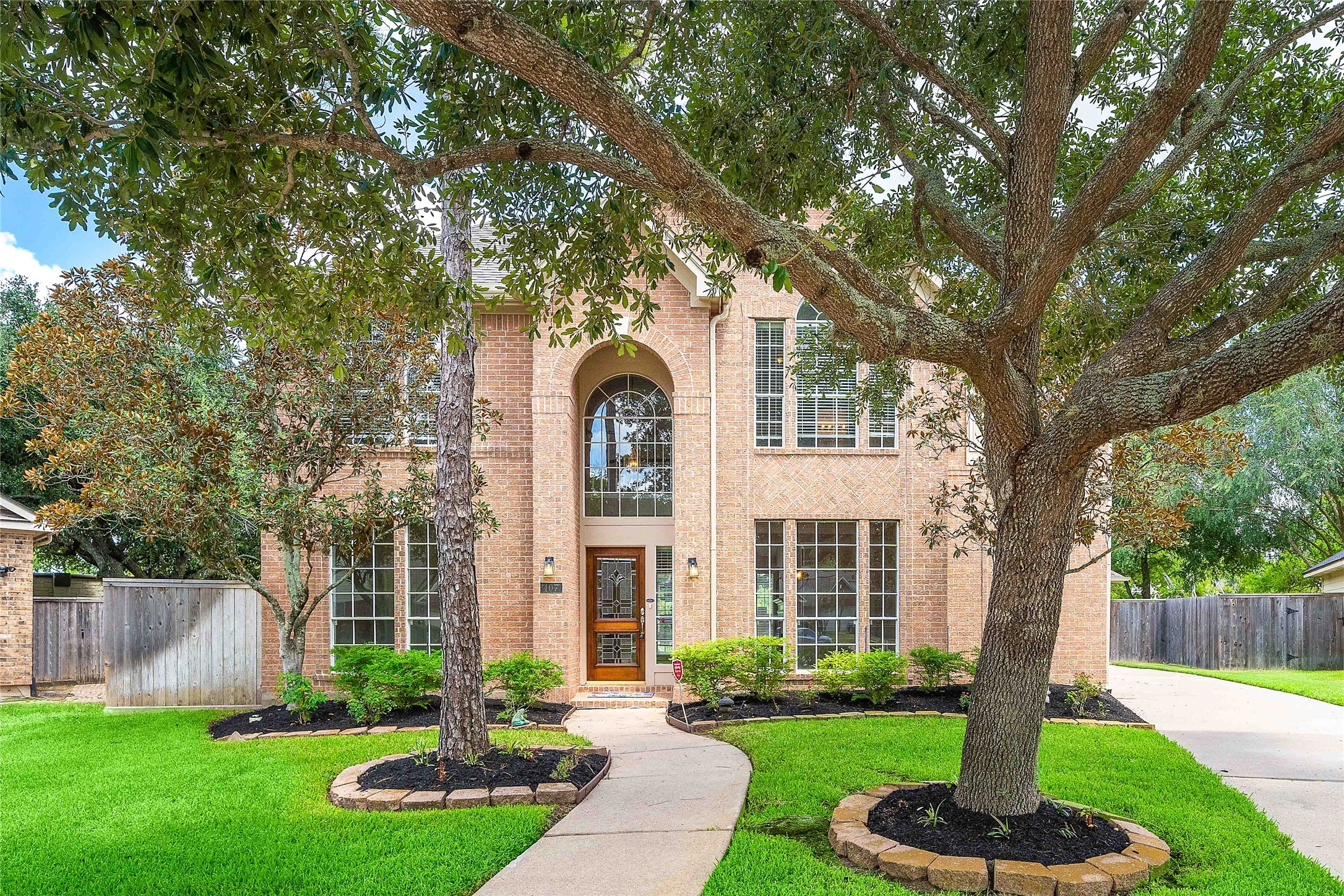 107 Knoll Forest Drive Sugar Land TX 77479