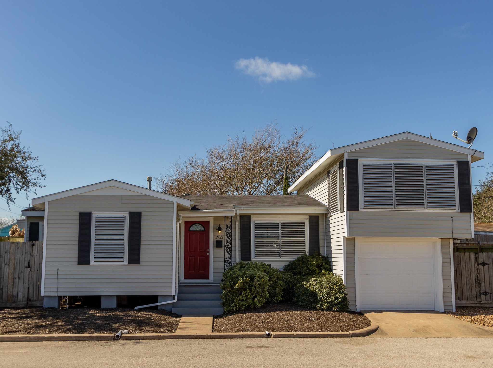 1921 57th Street Galveston TX 77551