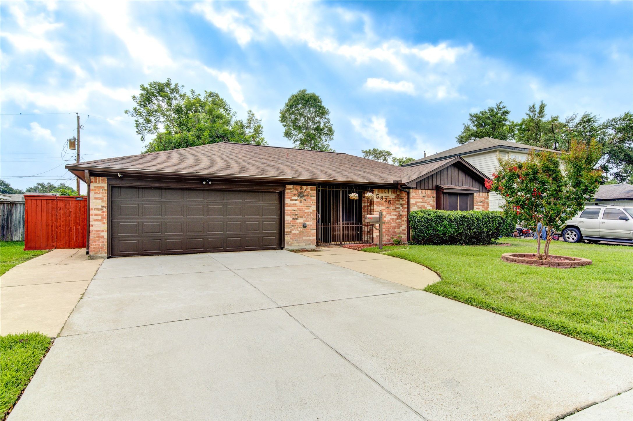 5826 Shurmard Drive Houston TX 77092