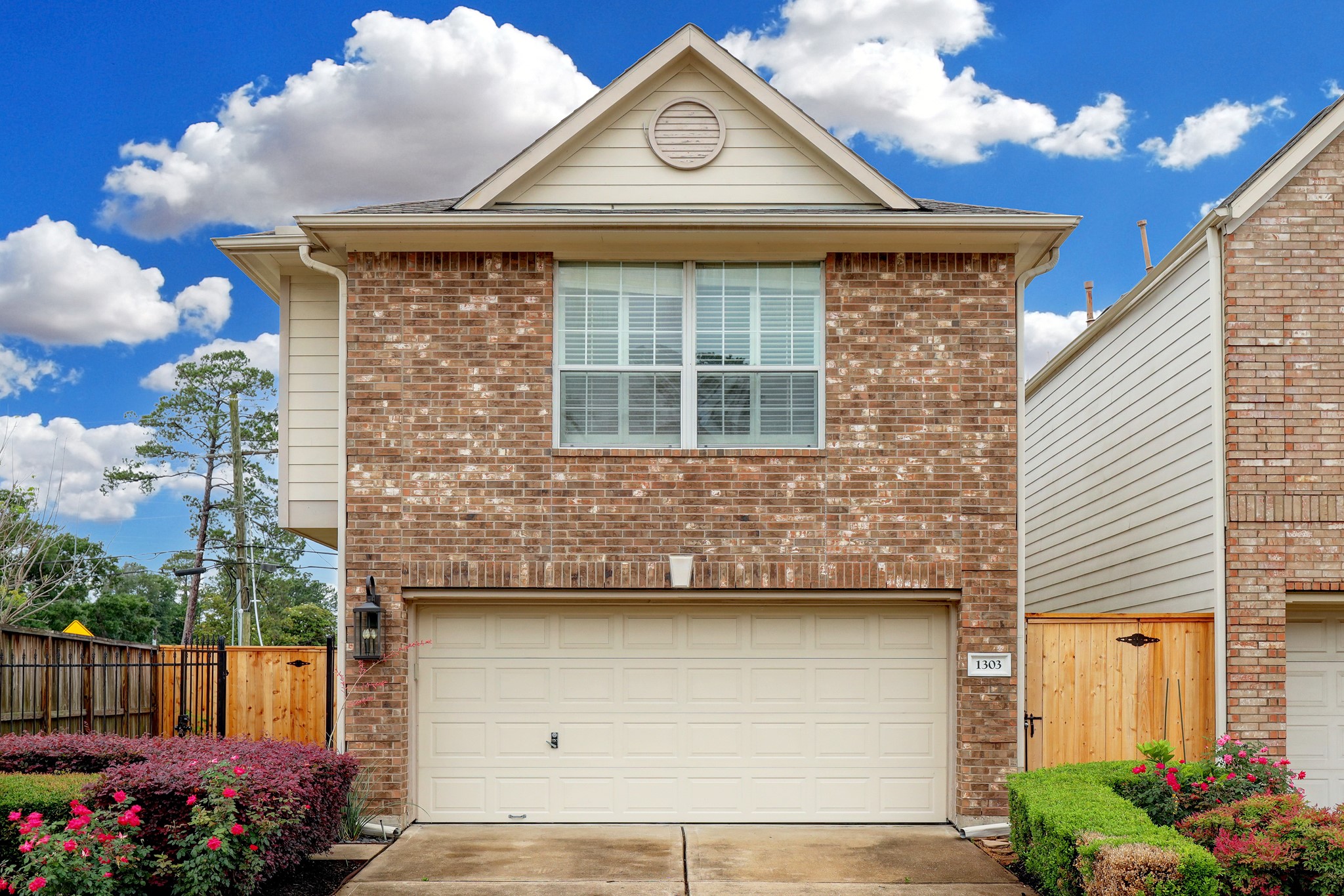 1303 Ella Place Houston TX 77008