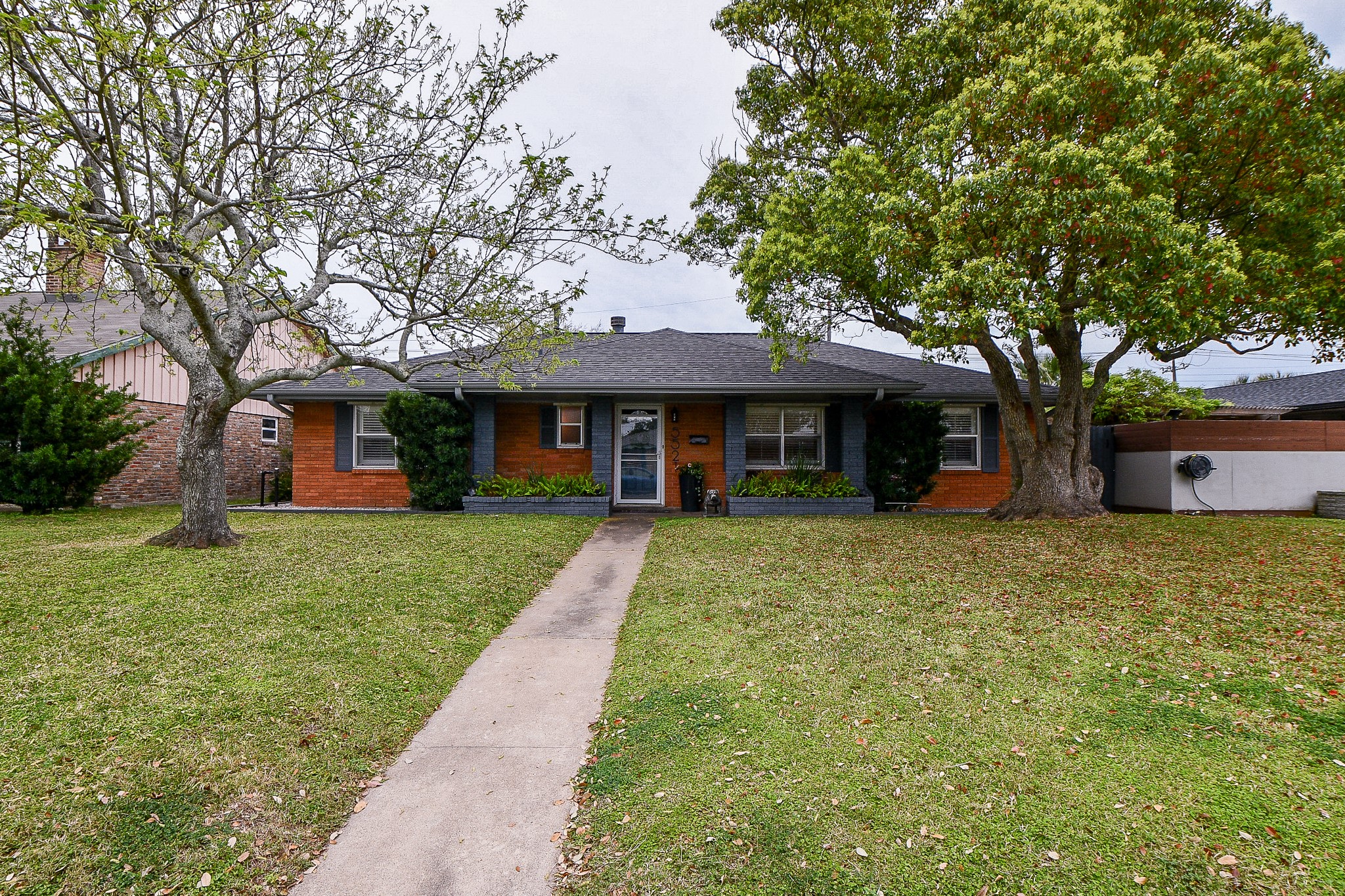 5521 Rosewood Drive Galveston TX 77551