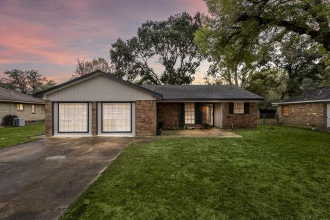 506 Southbend Drive Alvin TX 77511