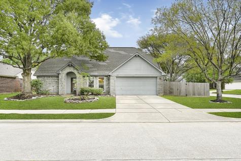 15839 Constitution Lane Friendswood TX 77546