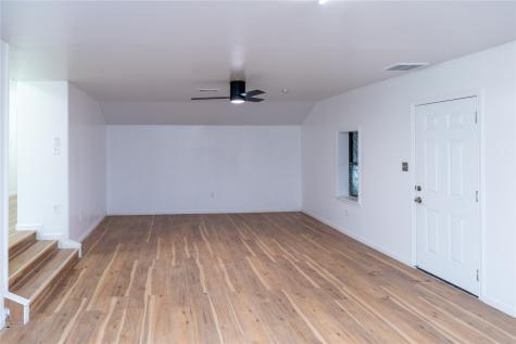 3245 W Highway 6 Alvin TX 77511