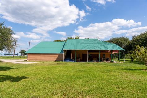 3245 W Highway 6 Alvin TX 77511