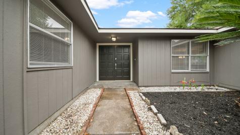 7803 Hiawatha Street Baytown TX 77521