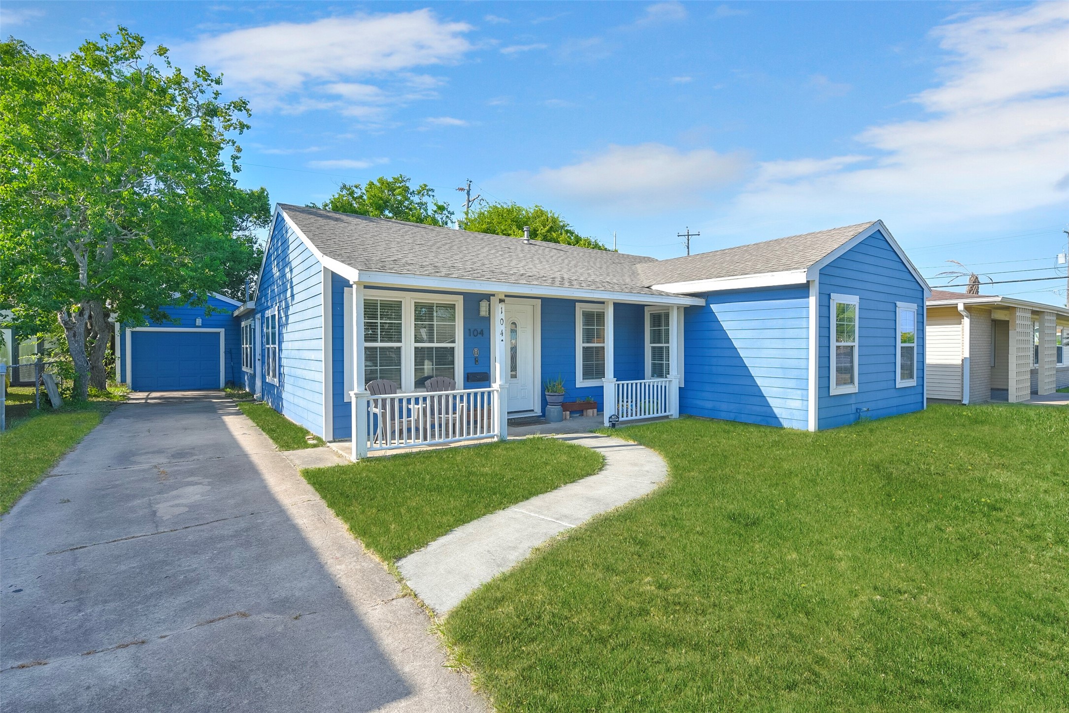 104 Pompano Avenue Galveston TX 77550