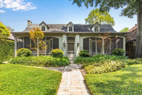 2224 Wroxton Road Houston TX 77005